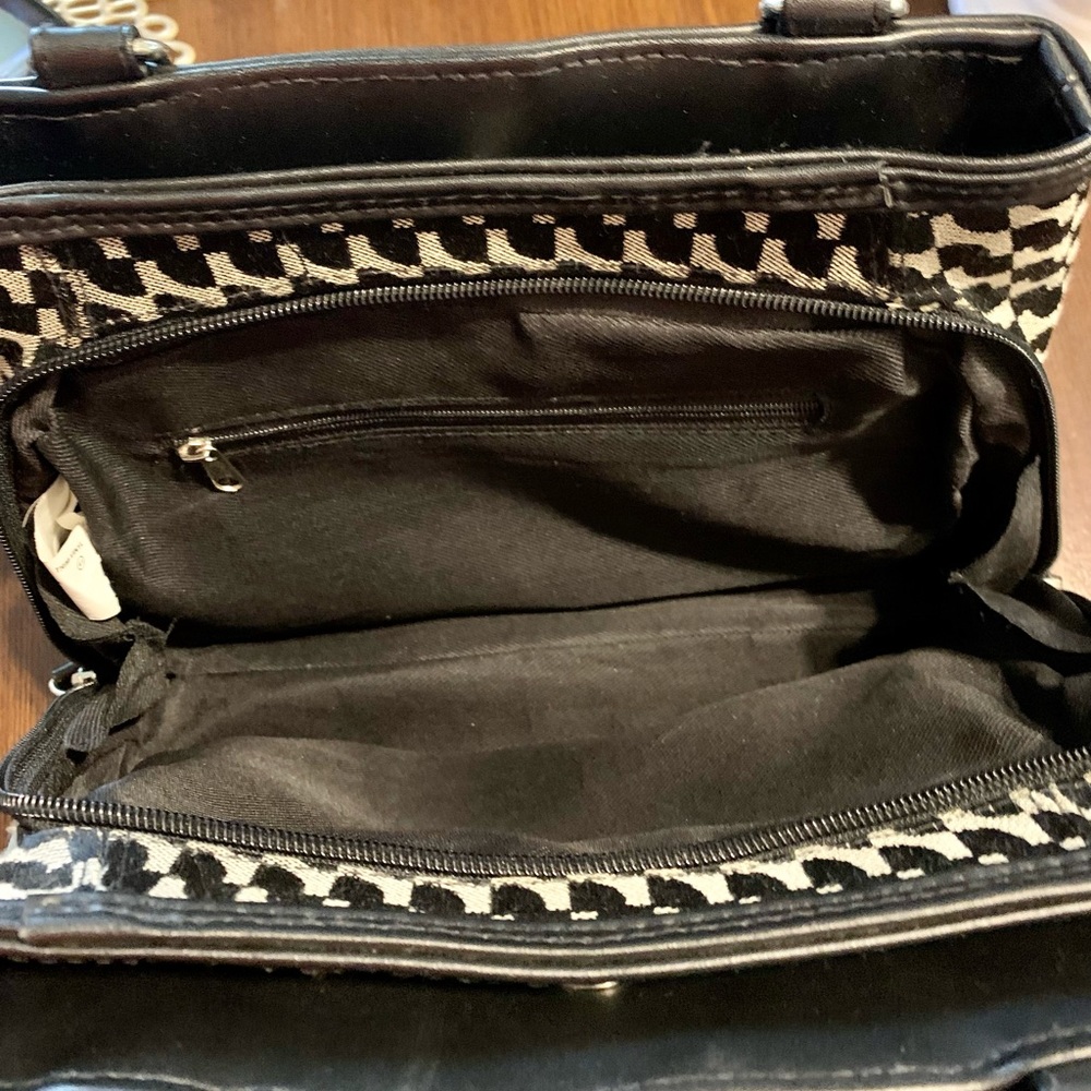 Purse - Picture 3 of 7